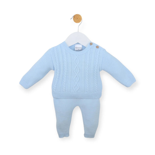 Blue Fergus Outfit