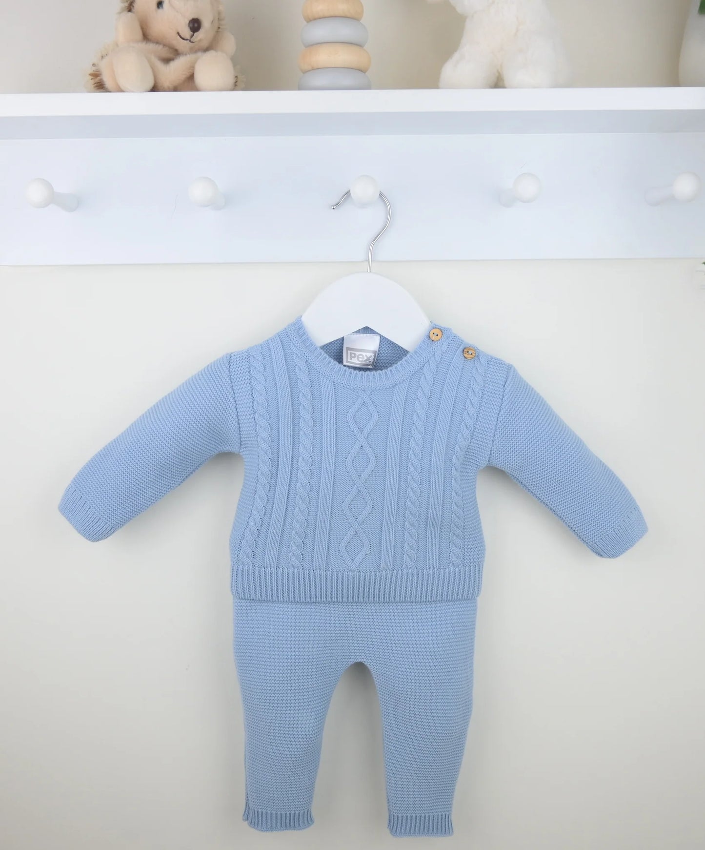 Dusky Blue Fergus Outfit