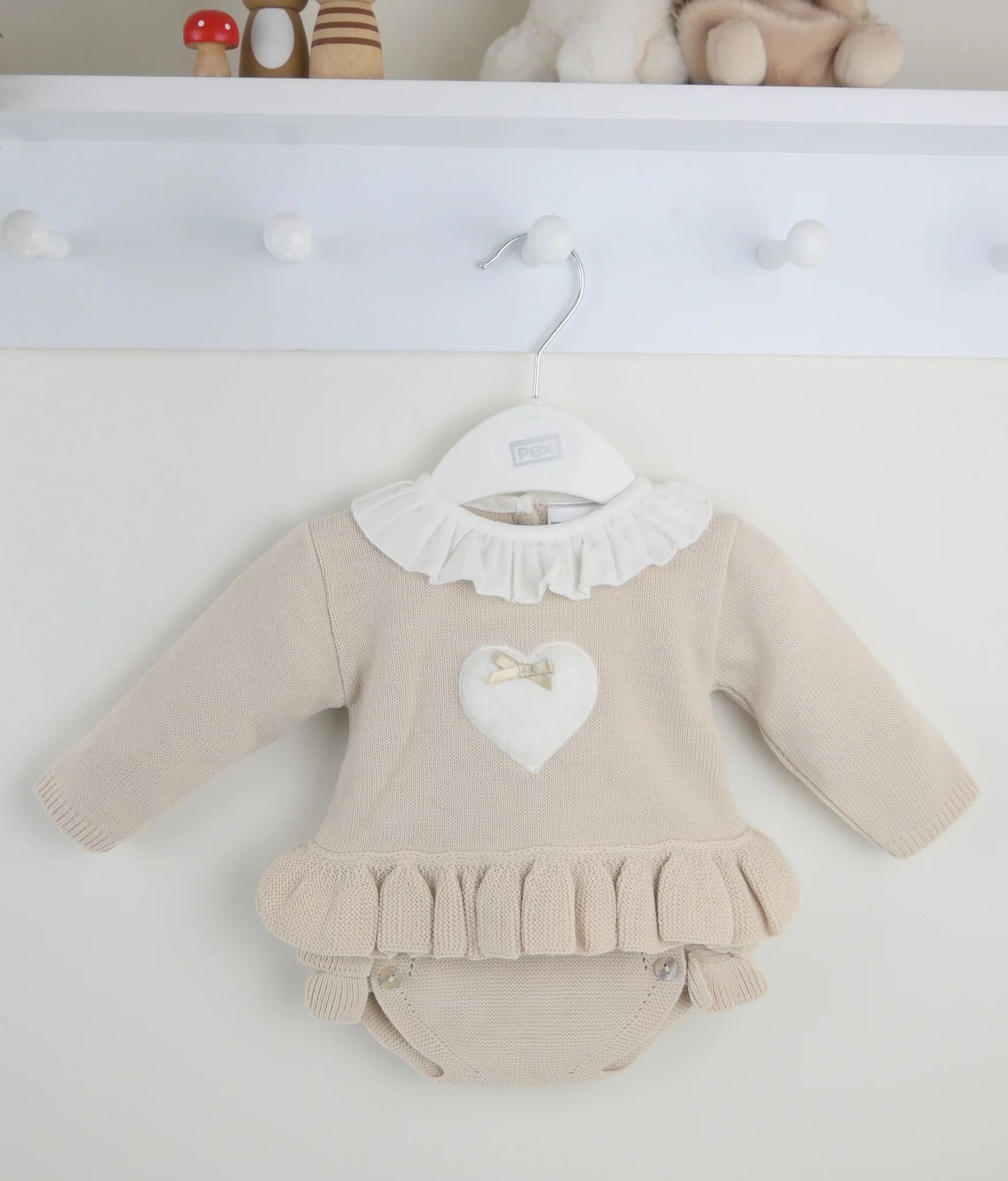 Biscuit Cecily Outfit