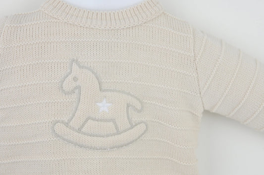 Biscuit Daniel Outfit