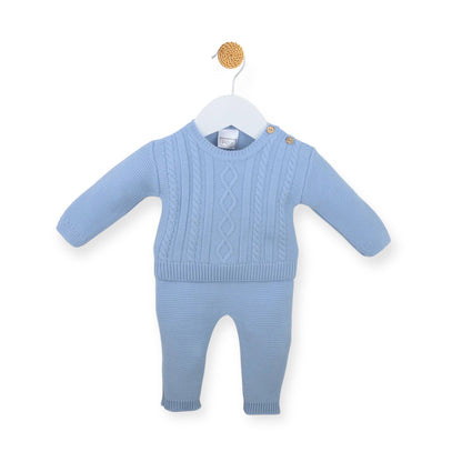 Dusky Blue Fergus Outfit