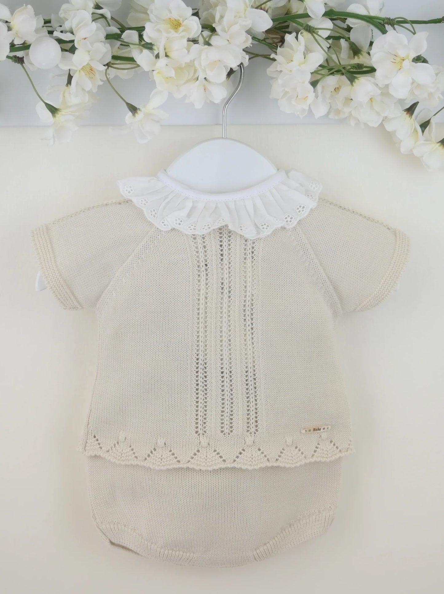 Biscuit Juliet Outfit